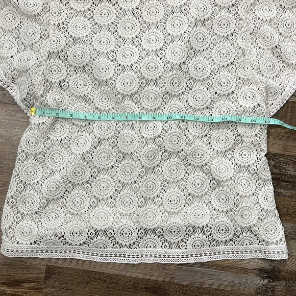 JM Collection Open Crochet Angel Sleeve Top Size M Cottage Boho Hippie Festival - Picture 11 of 13